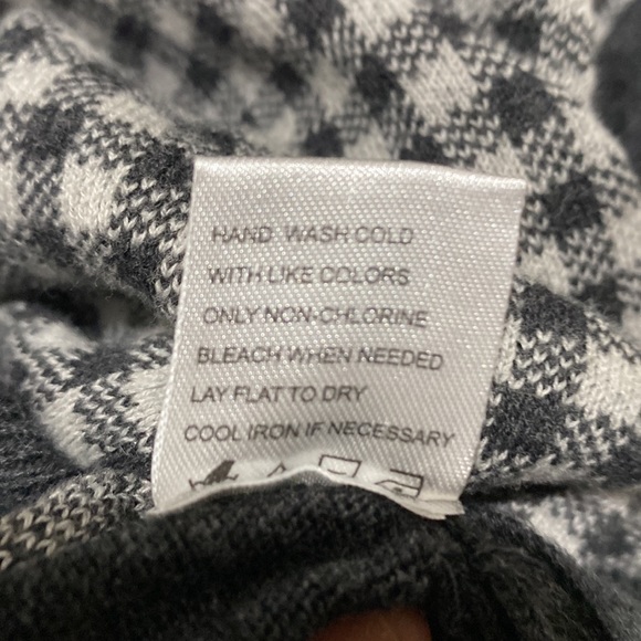 MEN MARC ECKO GREY CHECKERED V-NECK SWEATER SZ XL - Picture 11 of 13